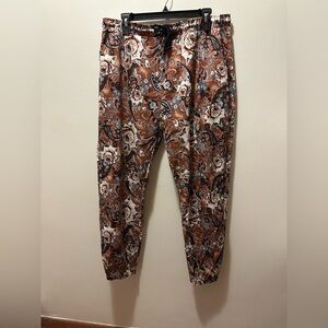 Floral Patterned pants